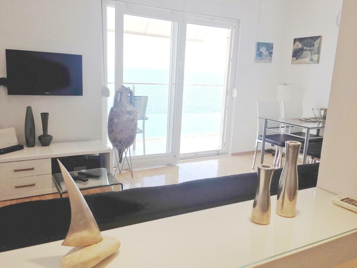 Apartment Sol - 5M From The Sea Drasnice Esterno foto