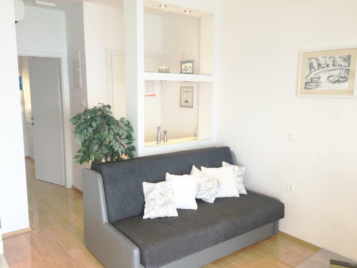 Apartment Sol - 5M From The Sea Drasnice Esterno foto